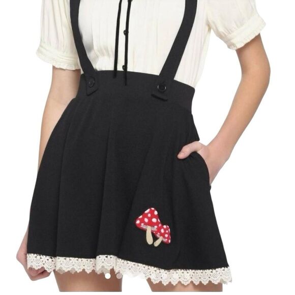 NWT Midnight Hour Mushroom Patch‎ Suspender Skirt -- XL - Picture 2 of 13